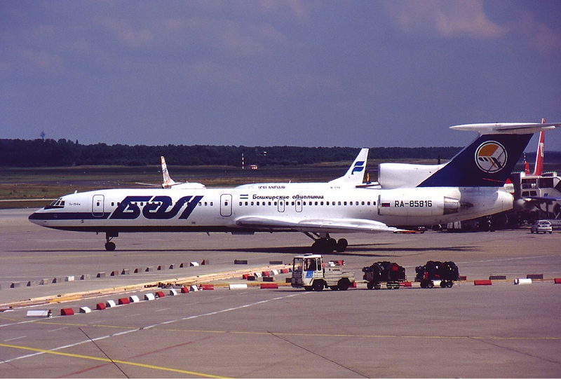 El Tupolev-Tu-154M envuelto en el accidente. Wikimedia Commons